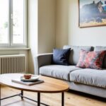 Petits espaces : comment bien choisir votre table basse pour un salon cosy ?